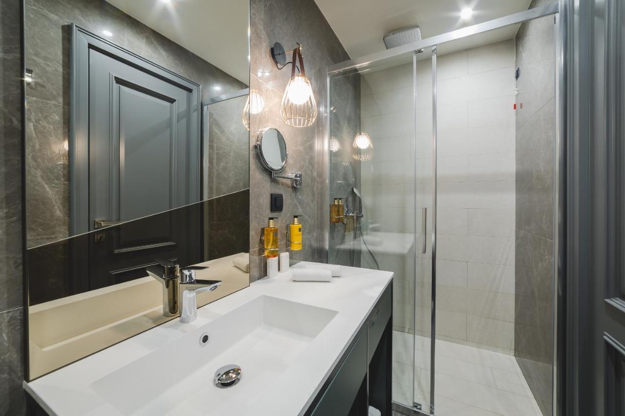 Signum Hotel Подгорица Экстерьер фото