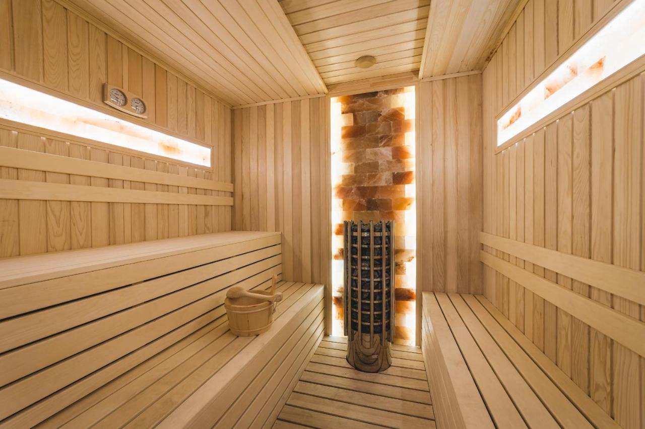 Signum Hotel Подгорица Экстерьер фото