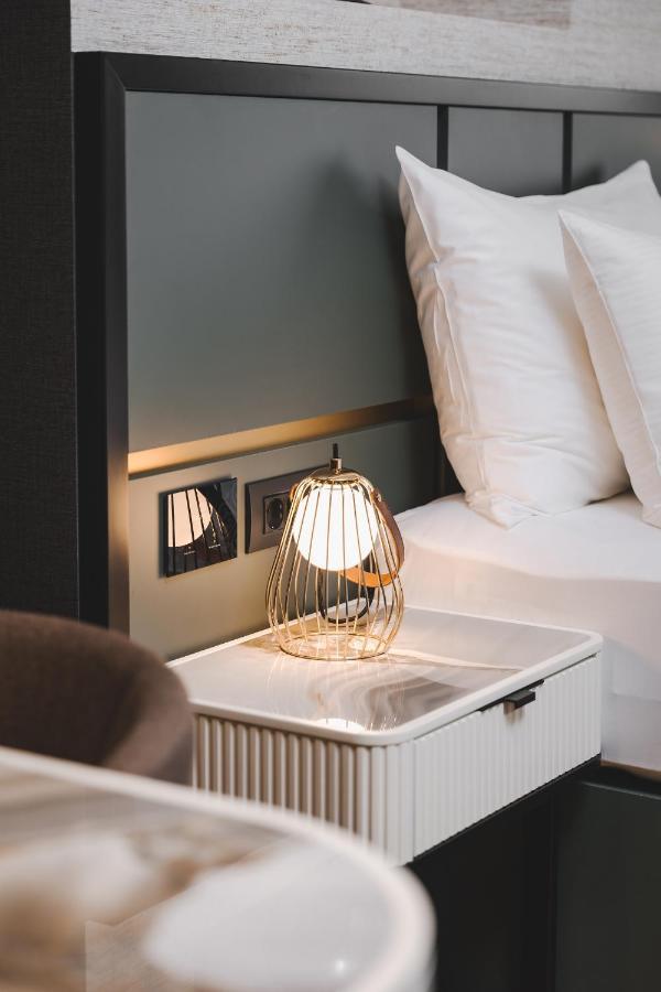 Signum Hotel Подгорица Экстерьер фото