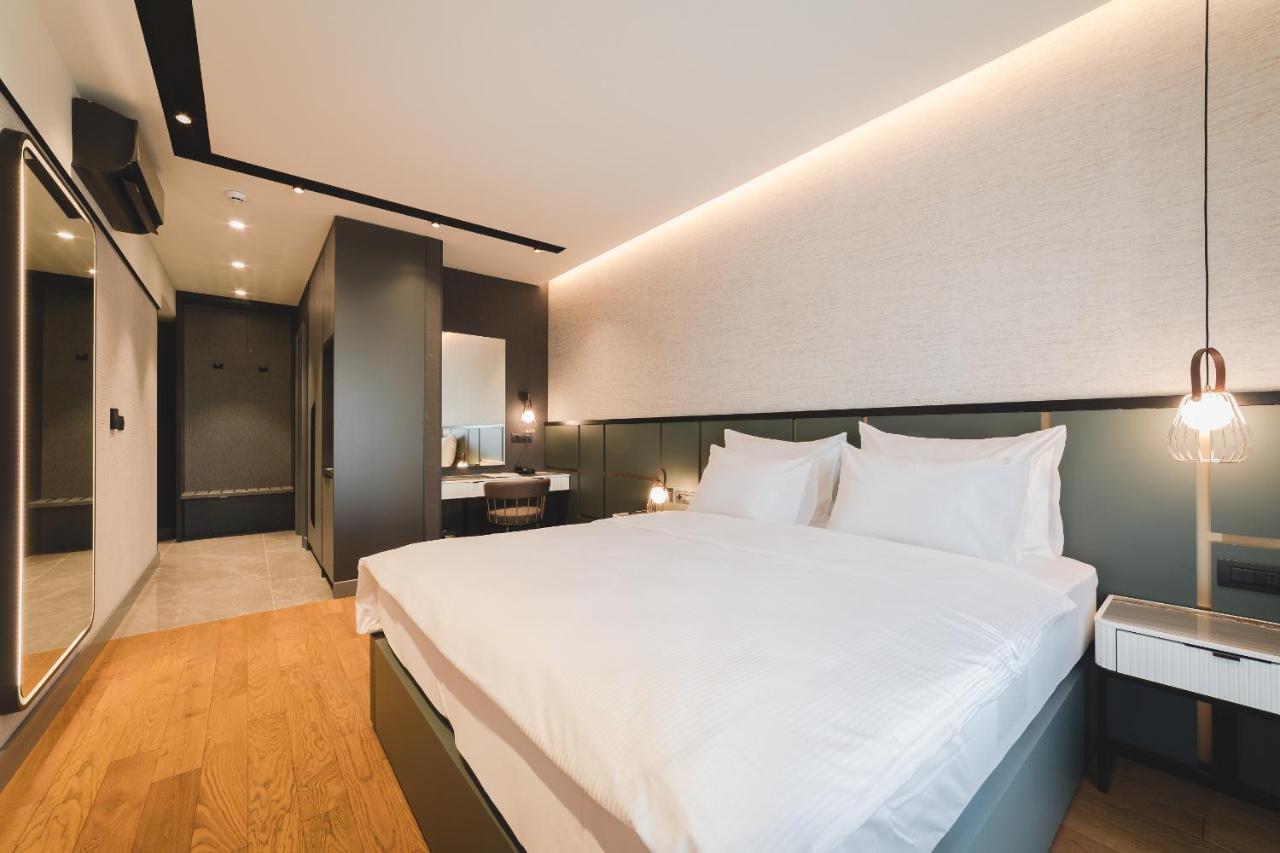 Signum Hotel Подгорица Экстерьер фото