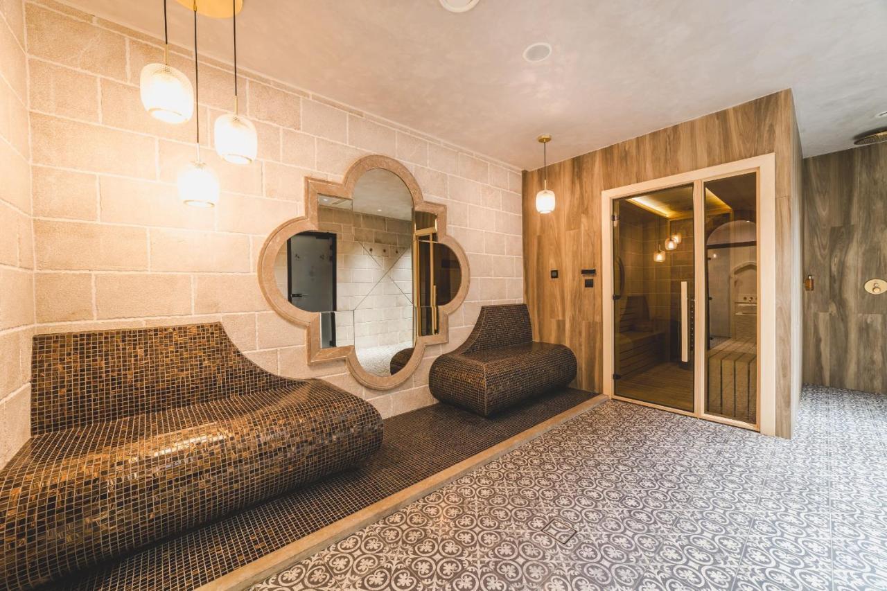 Signum Hotel Подгорица Экстерьер фото